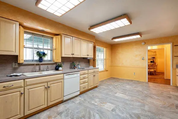 5731 Mona Lane, Dallas, TX 75236