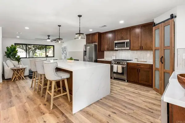 7413 Rowena, San Diego, CA 92119