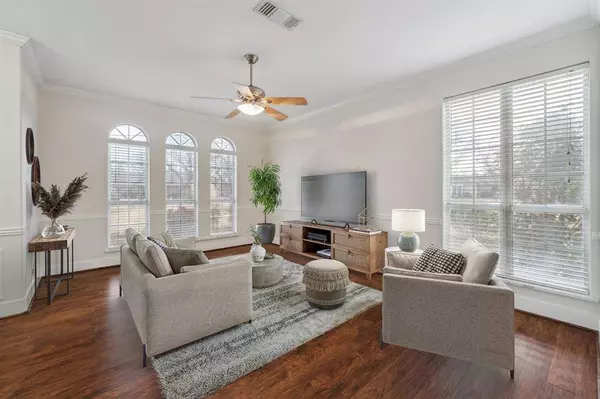 5001 Seminole Drive, De Cordova, TX 76049