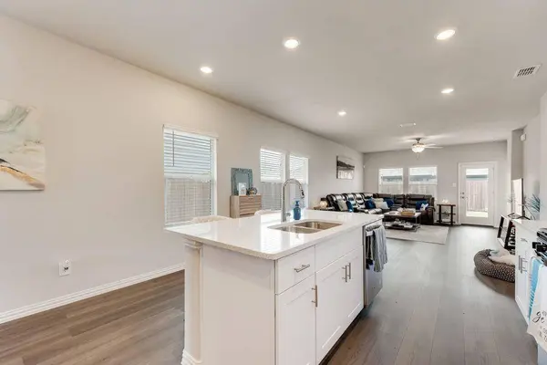 972 Tulip Trail, Lavon, TX 75166