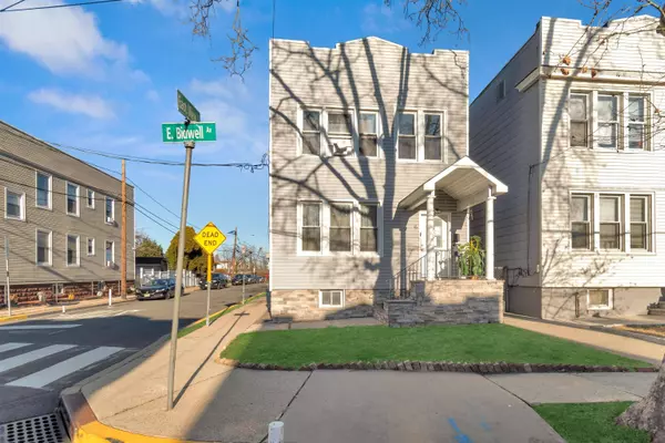 16 EAST BIDWELL AVE, Jc Greenville, NJ 07305