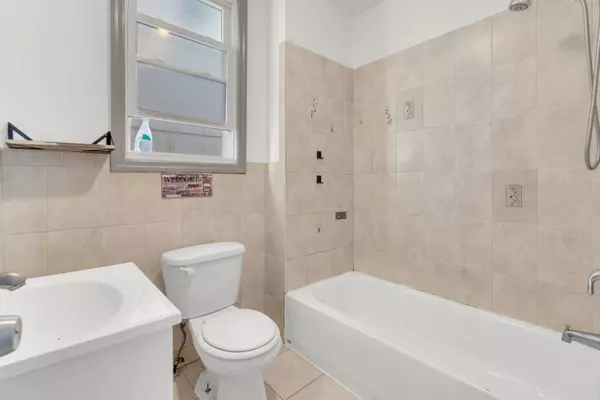 16 EAST BIDWELL AVE, Jc Greenville, NJ 07305