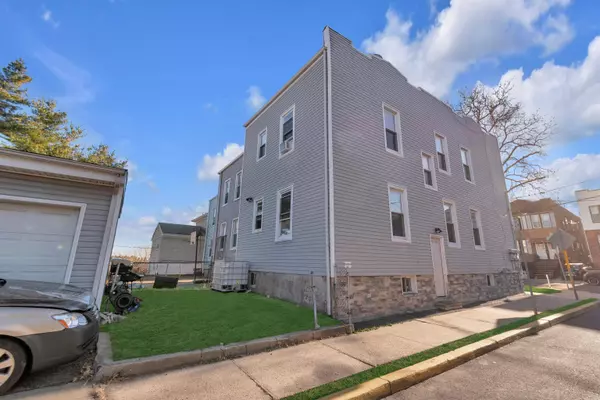 16 EAST BIDWELL AVE, Jc Greenville, NJ 07305