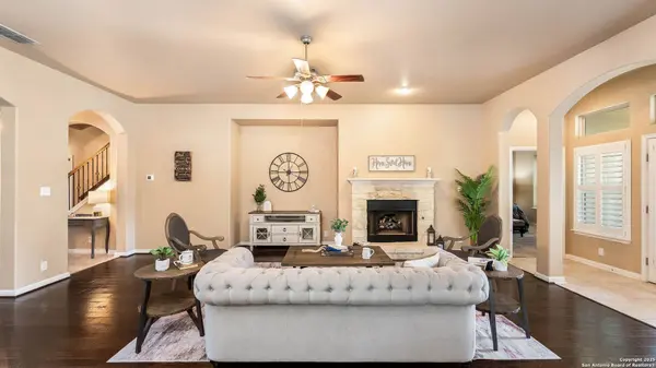 10522 Foxen, Helotes, TX 78023