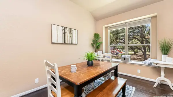 10522 Foxen, Helotes, TX 78023