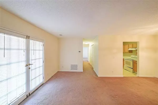 3603 WOODBRIAR CIR #M, Tucker, GA 30084