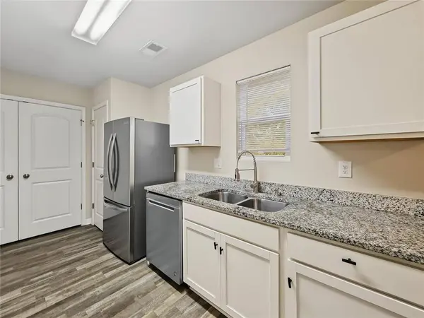 2509 Wood Bend LN, Riverdale, GA 30296