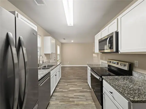 2509 Wood Bend LN, Riverdale, GA 30296