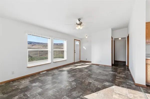 16161 N Wenas RD, Selah, WA 98942