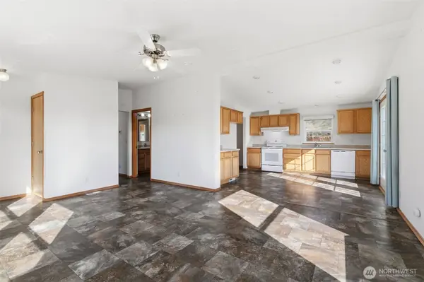 16161 N Wenas RD, Selah, WA 98942