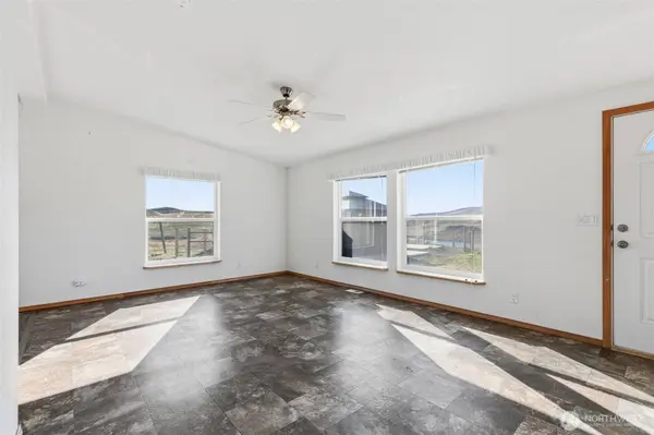 16161 N Wenas RD, Selah, WA 98942