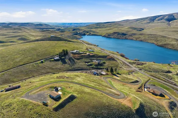 16161 N Wenas RD, Selah, WA 98942