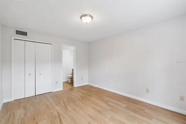 2818 PLAZA TERRACE DR #2818, Orlando, FL 32803