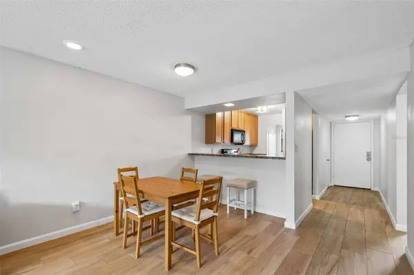 2818 PLAZA TERRACE DR #2818, Orlando, FL 32803