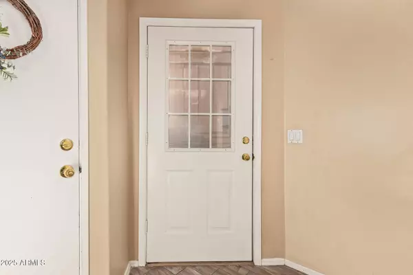 1633 E LAKESIDE Drive #156, Gilbert, AZ 85234