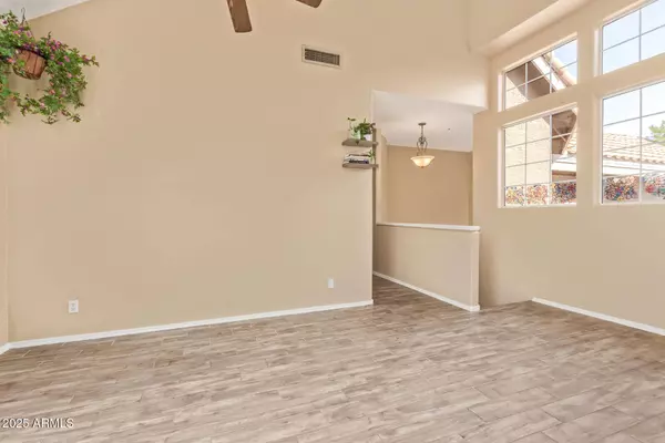 1633 E LAKESIDE Drive #156, Gilbert, AZ 85234