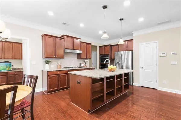 526 Rokeby DR, Woodstock, GA 30188