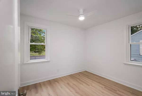 653 N EVERGREEN AVE, Woodbury, NJ 08096