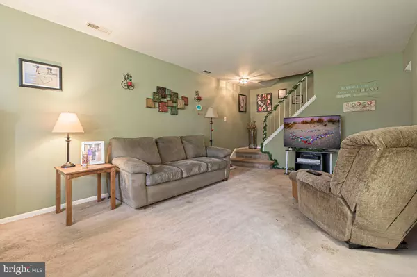 827 SAINT REGIS CT, West Deptford, NJ 08051