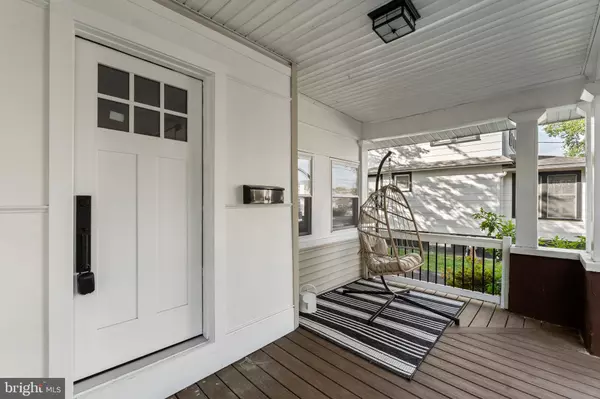 4 E HADDON AVE, Oaklyn, NJ 08107