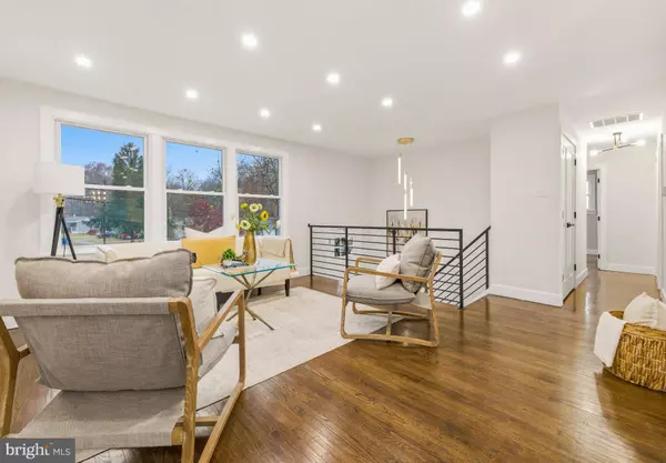 371 WEDGEWOOD DR, Blackwood, NJ 08012