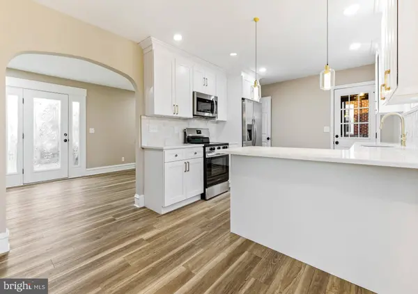517 GREENWICH AVE, Paulsboro, NJ 08066