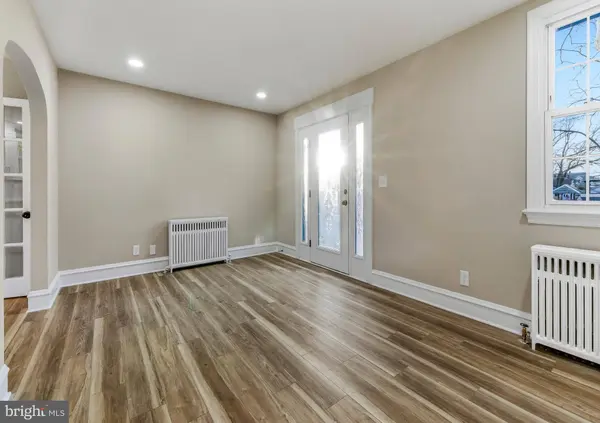 517 GREENWICH AVE, Paulsboro, NJ 08066