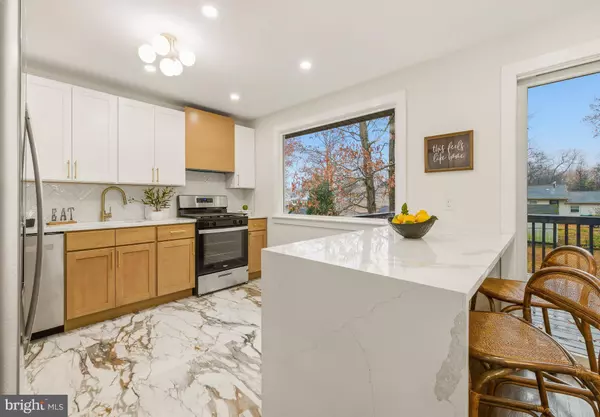 371 WEDGEWOOD DR, Blackwood, NJ 08012