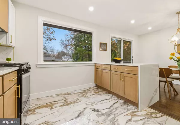 371 WEDGEWOOD DR, Blackwood, NJ 08012