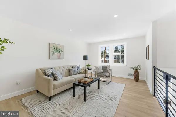 16 SARATOGA RD, Stratford, NJ 08084