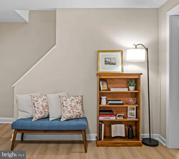 1 DIXIE DR, Penns Grove, NJ 08069