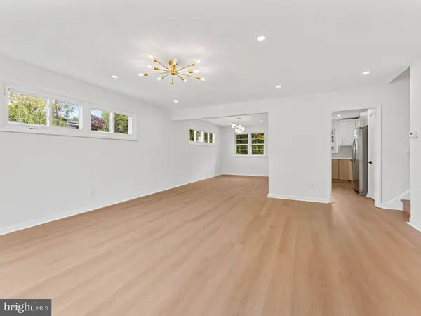 335 MYRTLE AVE, Woodbury, NJ 08096