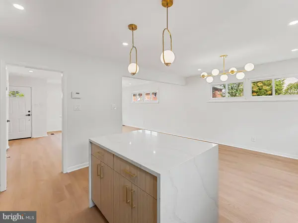 335 MYRTLE AVE, Woodbury, NJ 08096