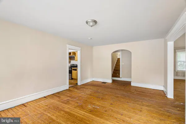 448 SHERIDAN AVE, Paulsboro, NJ 08066