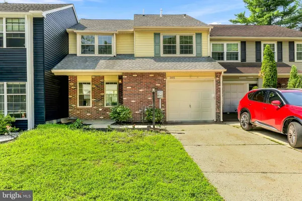 305 SHADY LN