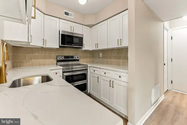 305 SHADY LN, Marlton, NJ 08053