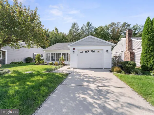 91 DORCHESTER DR, Southampton, NJ 08088
