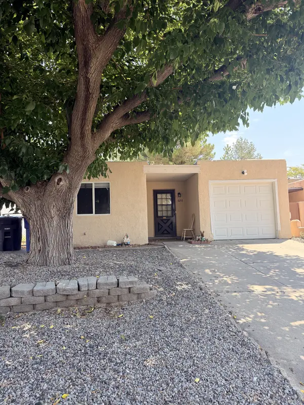 620 Mountain View Ave NE, Albuquerque, NM 87123-1624