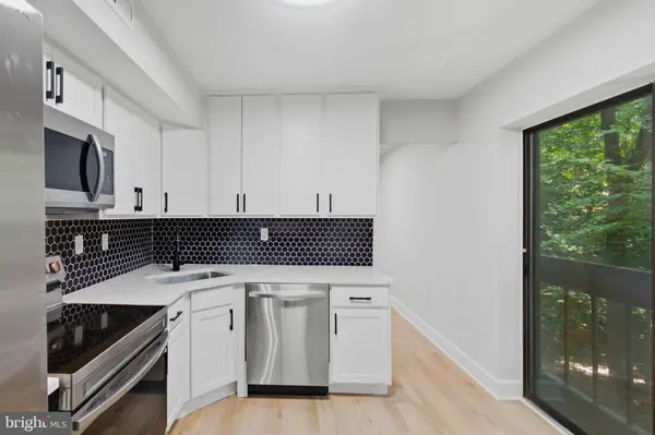 11723 KARBON HILL CT #104, Reston, VA 20191
