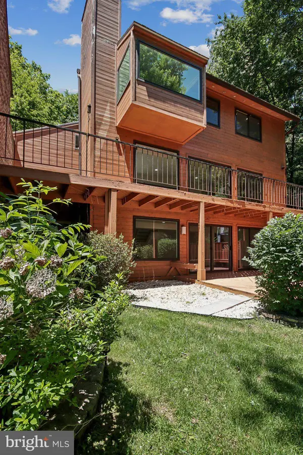 2121 CABOTS POINT LN, Reston, VA 20191