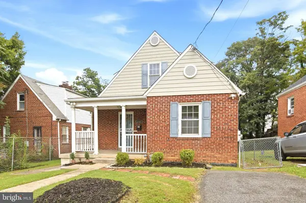 1202 BENNING RD