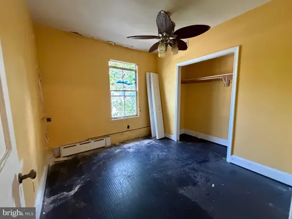 1231 33RD ST NW, Washington, DC 20007