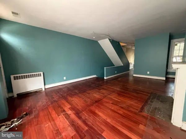 1231 33RD ST NW, Washington, DC 20007