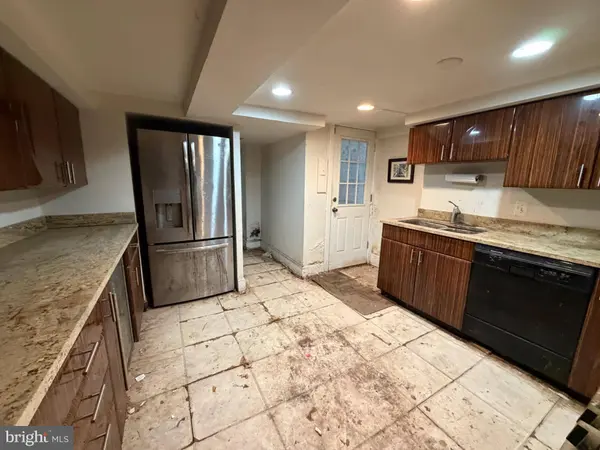 1231 33RD ST NW, Washington, DC 20007