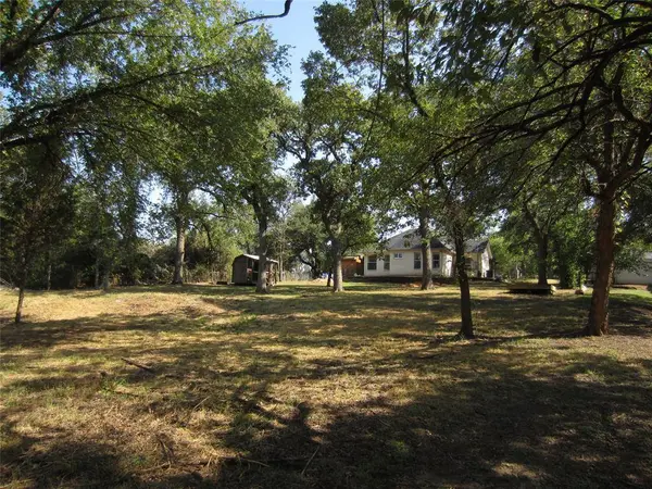 430 Vine Street, Weatherford, TX 76086