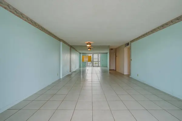 205 SE 11th TER, Dania Beach, FL 33004