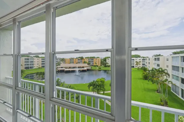 205 SE 11th TER, Dania Beach, FL 33004