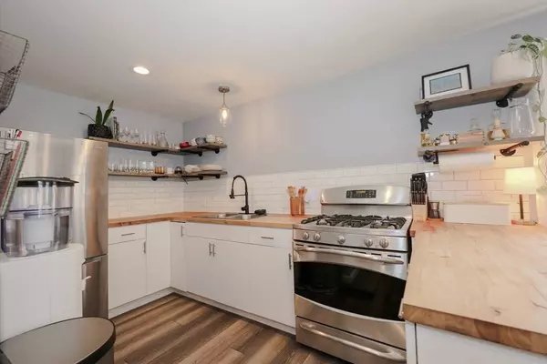 76 Newhall St, Lowell, MA 01852