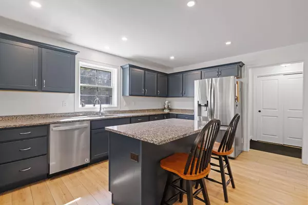 60 Goldsmith RD, Wilton, NH 03086