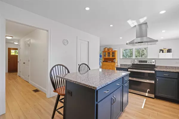 60 Goldsmith RD, Wilton, NH 03086